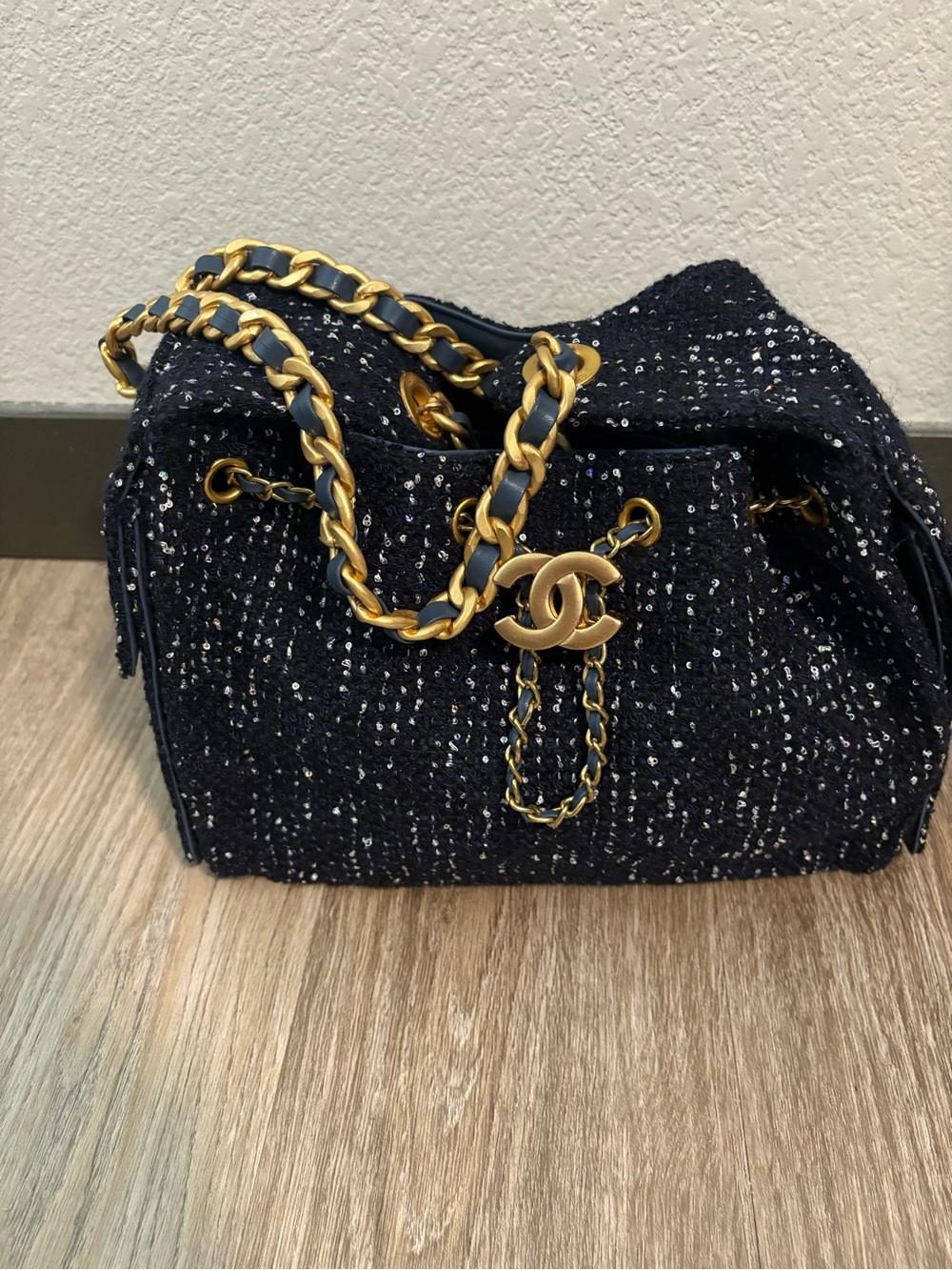 Black Tweed Shoulder Bag with Gold Chain